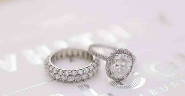 Anillos con piedras naturales